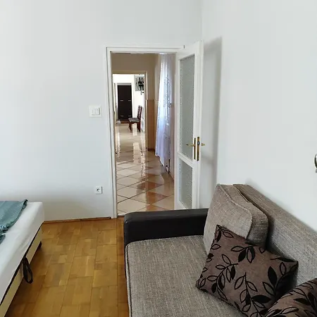 Apartament Hoforras Vip