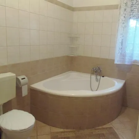 Hoforras Vip Apartament